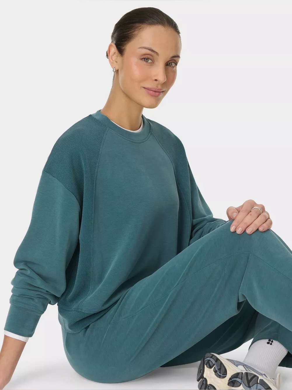 Sweaty Betty Women’s Recycled Polyester
Sand Wash Mix Sweatshirt Deep Green M